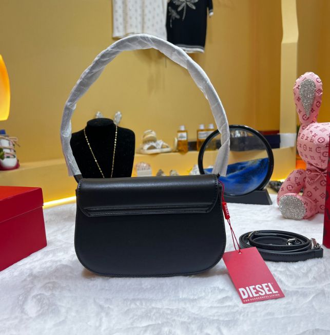 新品未使用 DIESEL ディーゼル 1dr ショルダー バッグ ボディバッグ 