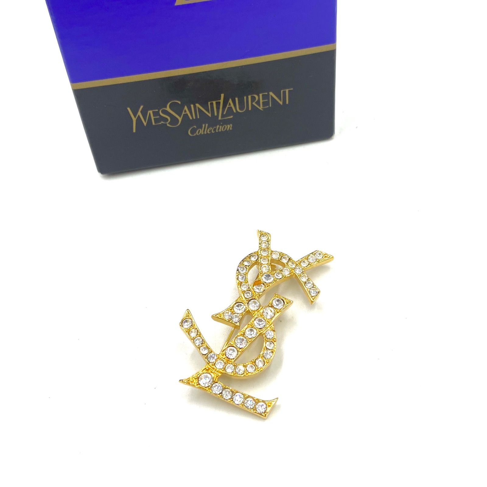 上品 YSL Yves Saint Laurent イヴ サンローラン ロゴ ブローチ コサージュ ゴールド ライトストーン カサンドラ