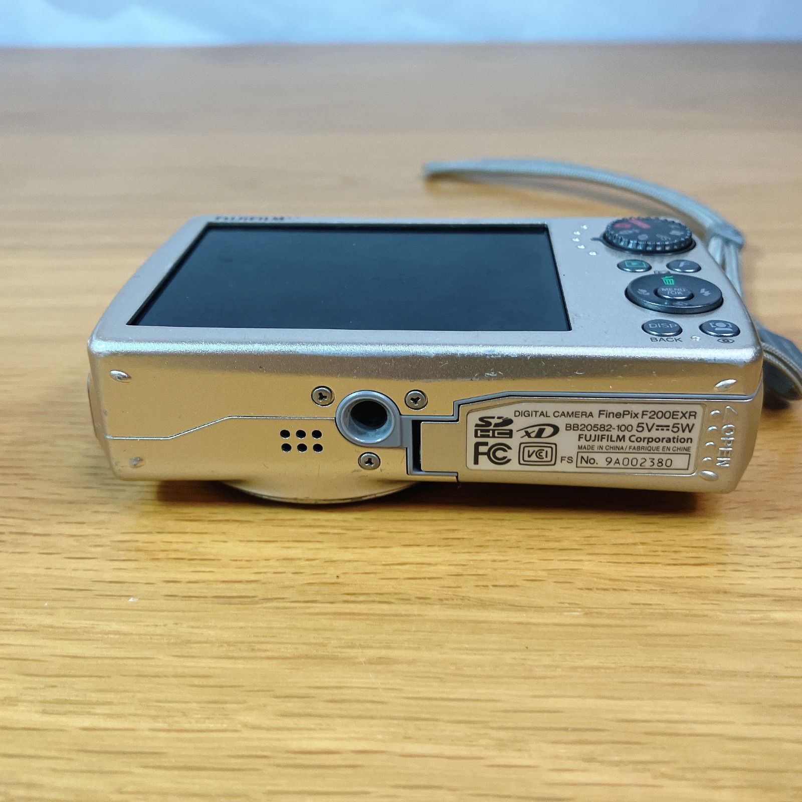 専用 FUJIFILM FinePix F200EXR コンデジ 動作未確認 バッテリーなし