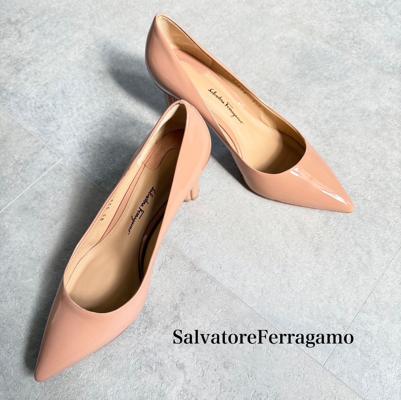 ♥ SalvatoreFerragamo サルヴァトーレフェラガモ フラワーヒール パンプス ピンクベージュ 5 1|2 D 23cm