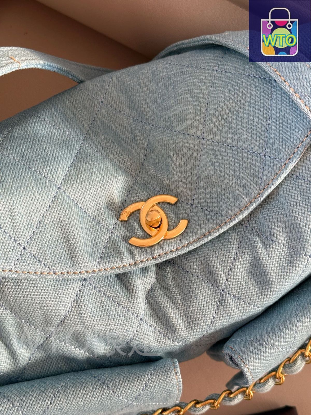 CHANEL 24P 新作　デニム　ブローチ　新品未使用 シャネル シャネル CHANEL デニムカラー CCマーク ブローチ