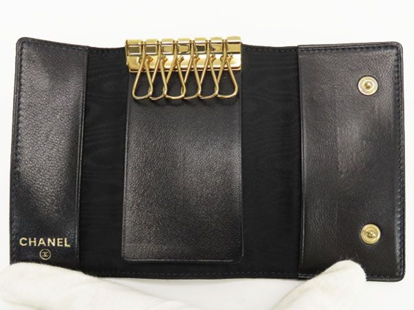 新品同様】シャネル CHANEL ココマーク キャビアスキン 6連 キー