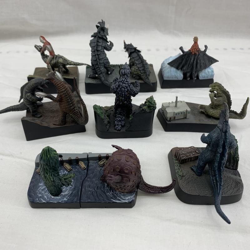 中古】現状品)ｳﾙﾄﾗ怪獣名鑑 帰ってきたｳﾙﾄﾗﾏﾝ 怪獣総進撃 10種ｾｯﾄ[91
