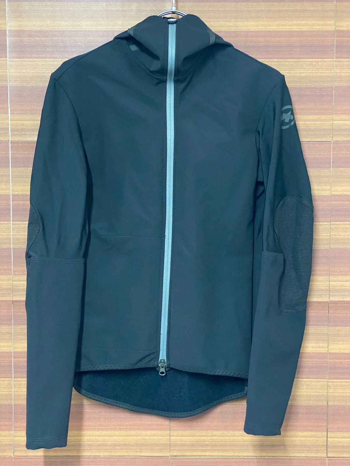 アソスASSOS TRAIL WINTER ジャケット 黒 TRAIL W WINTER SOFTSHELL JACKETトレイル ウィメンズ