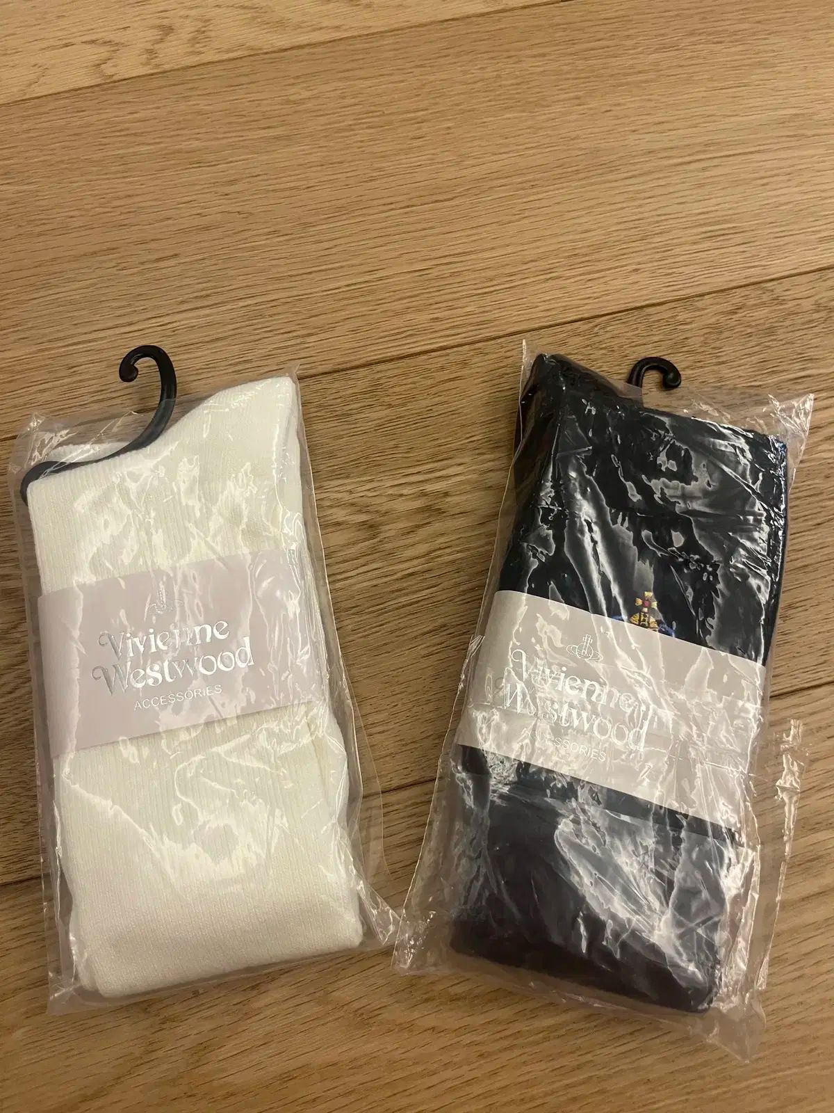 【雷市場（ポンジャン）商品韓国直送】Vivienne Westwood(ヴィヴィアンウエストウッド) ニーハイソックス 正規品 2 犬 15000 勝ちました