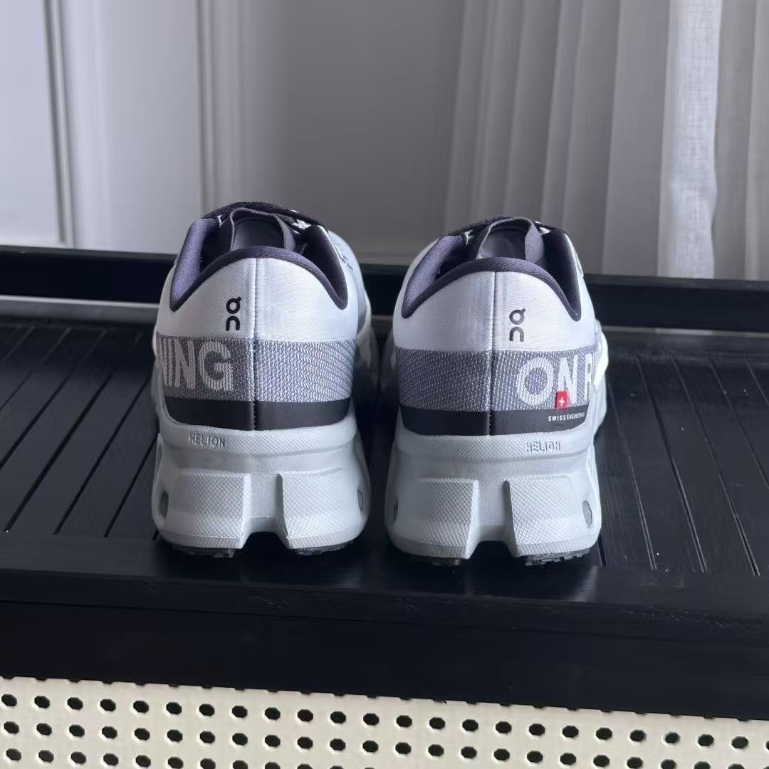 On Cloudmonster Hyper オン クラウドモンスター ハイパー ランニング