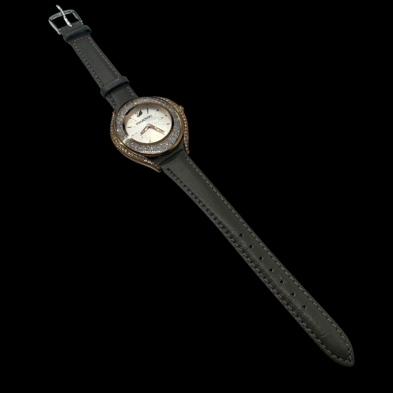 新品電池稼働品 美品 SWAROVSKI スワロフスキー CRYSTALLINE AURA 
