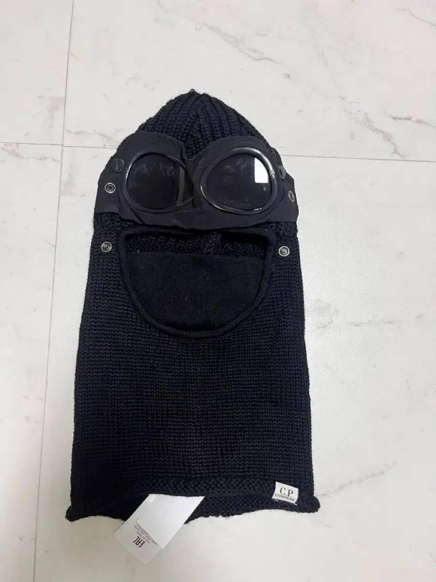 C.P. Company シー ピー カンパニー バラクラバ