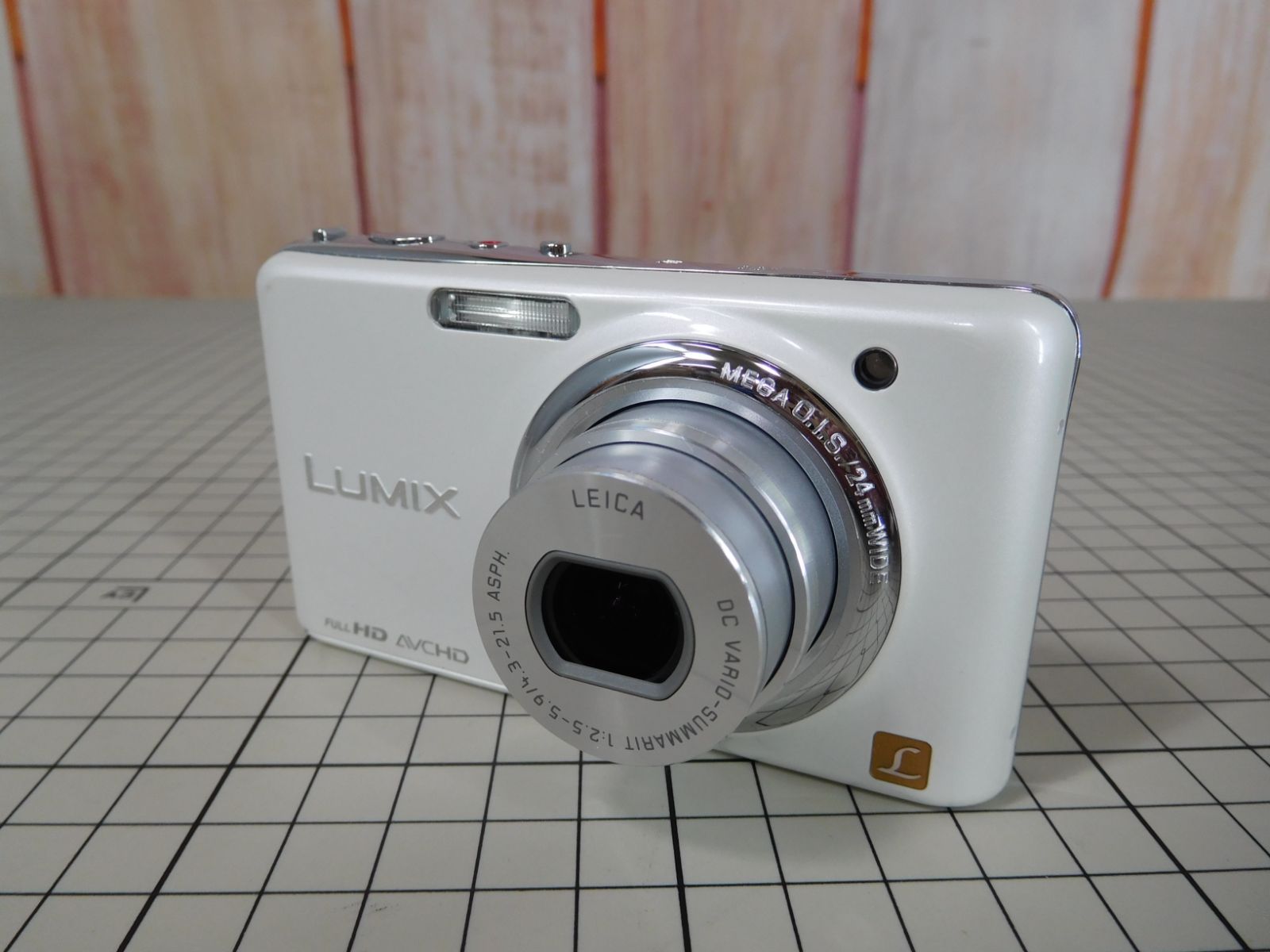Panasonic/パナソニック LUMIX DMC-FX77 コンパクトデジタルカメラ