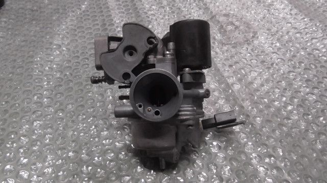 グランドアクシス100 SB06J-464xxx の キャブレター 1745370854
