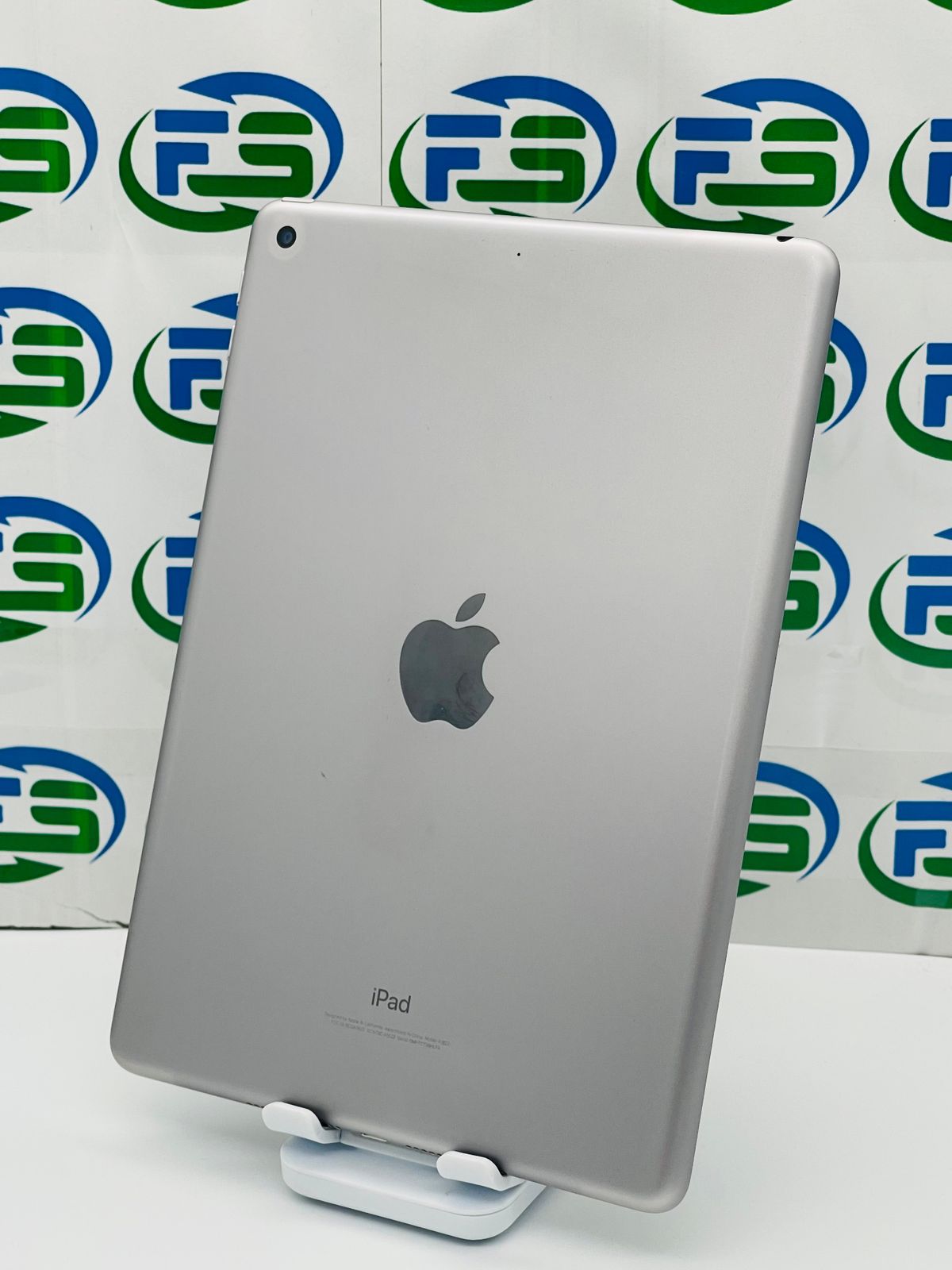 Apple iPad 第5世代 32GB Wi-Fi モデルA1822 シルバーApple iPad (第5世代)