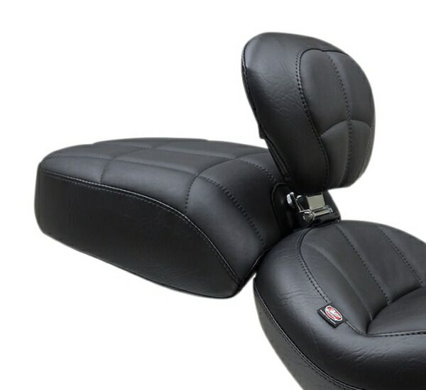 STANDARD TOURING バックレスト付 ソロシート用 パッセンジャーシート：2018年以降FXBB/S、FXSTで、STANDARD TOURING バックレスト付 (08021083)ソロシート装着車/CUBE STITCH