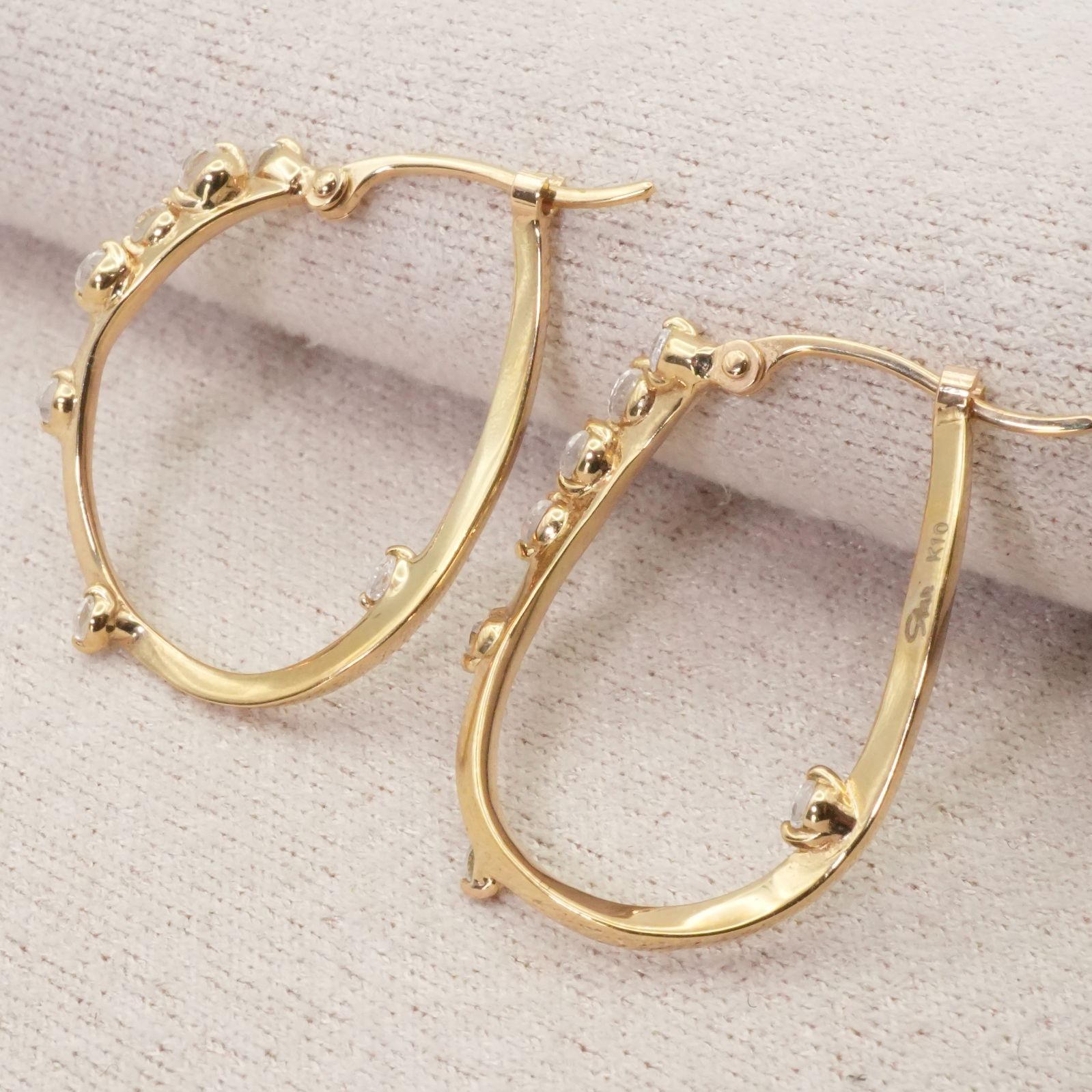 スタージュエリー フープピアス K10×ホワイトトパーズ/24-4647