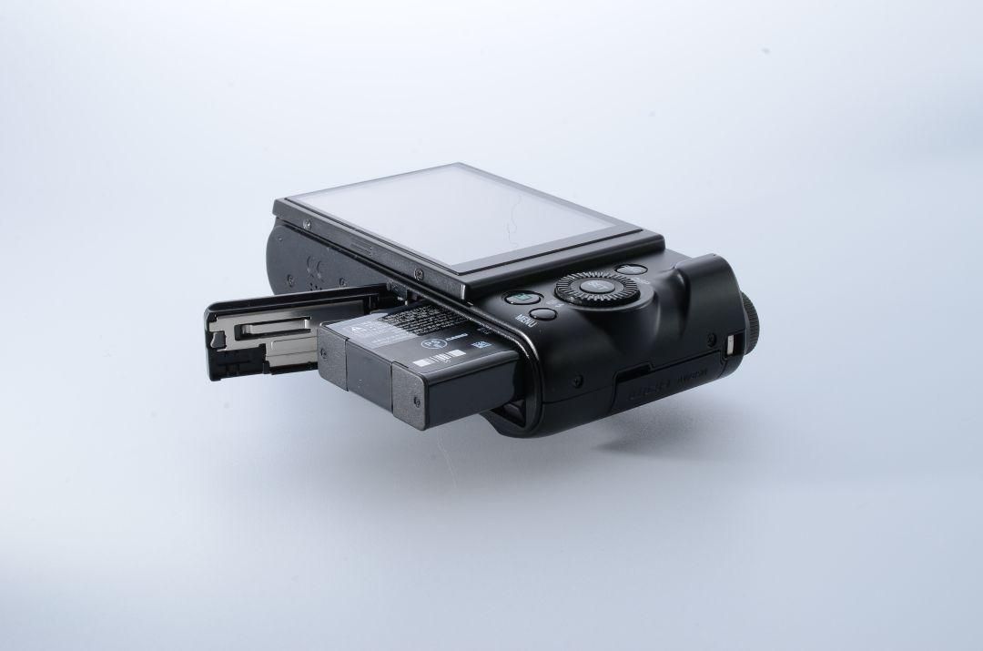 【美品・バッテリー二個付属】CASIO EXILIM EX-ZR1000 美品・バッテリー二個付属】CASIO EXILIM EX-ZR1000 - メルカリ