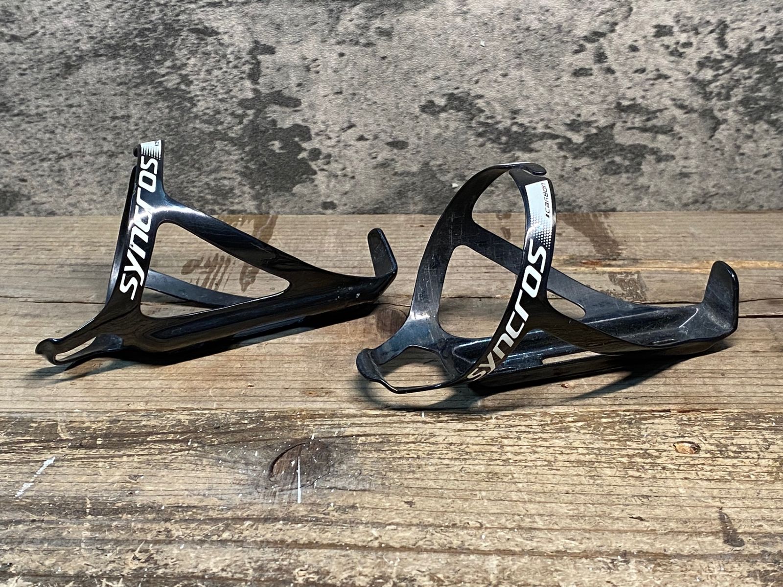 Cannondale ショップ カーボンボトルケージ Cannondale GT40 carbon