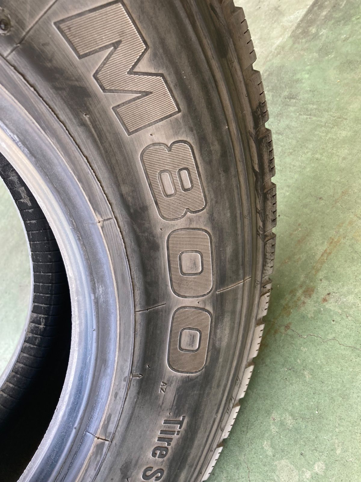 225 90R17.5