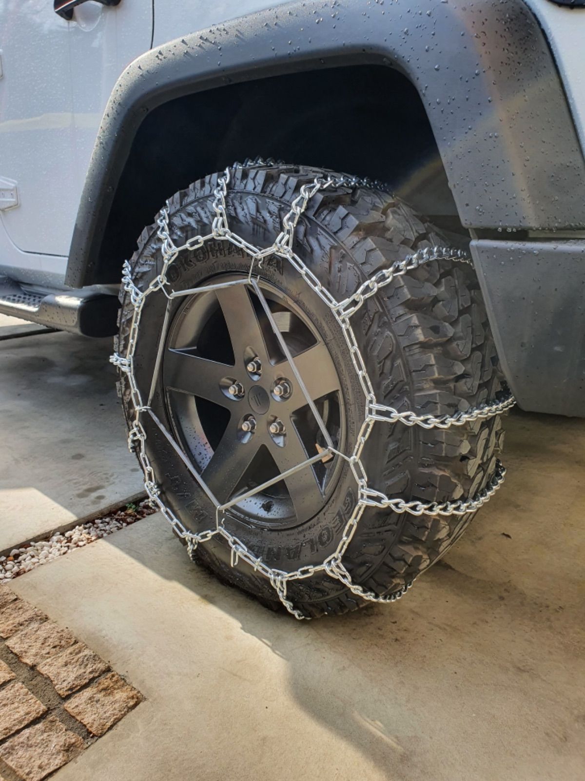 jeep ラングラー用金属タイヤチェーン255|70R18バンド付き