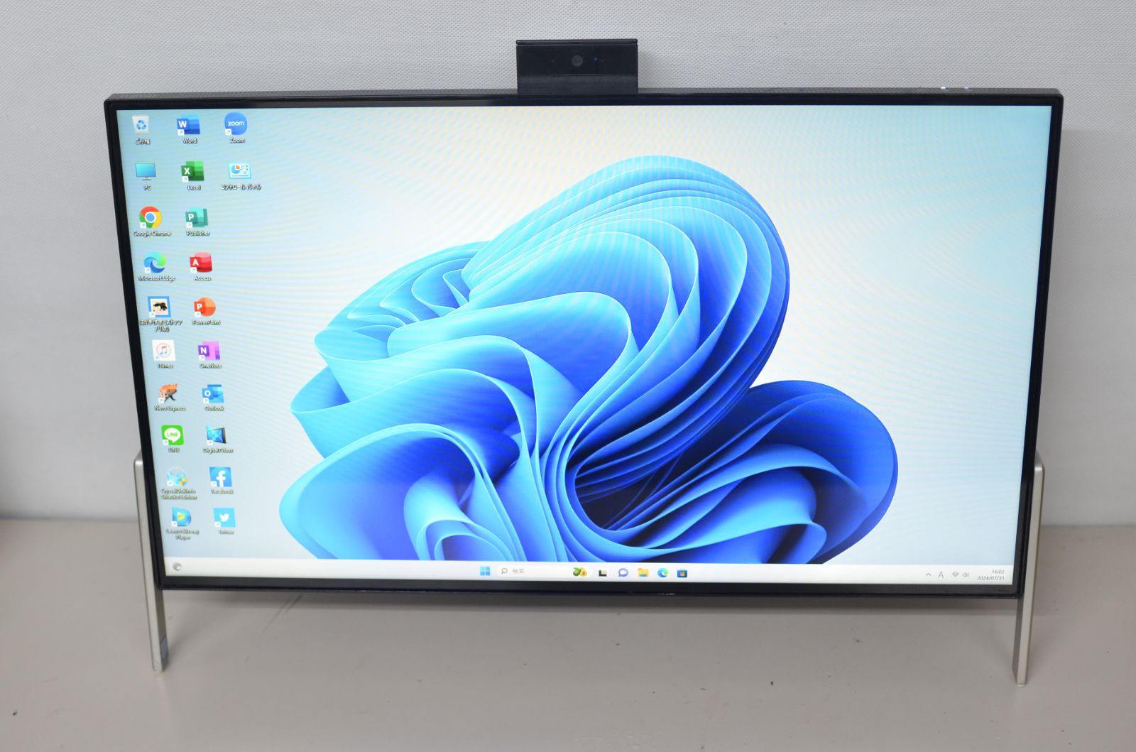 富士通⁄i7-7700HQ⁄M.2SSD1TB⁄メモリ32GB⁄BD⁄DVDS