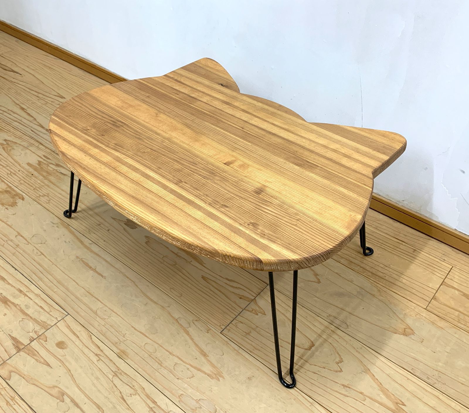 国産杉 スギ ねこ型ちゃぶ台 ブラウン塗装 [T113]