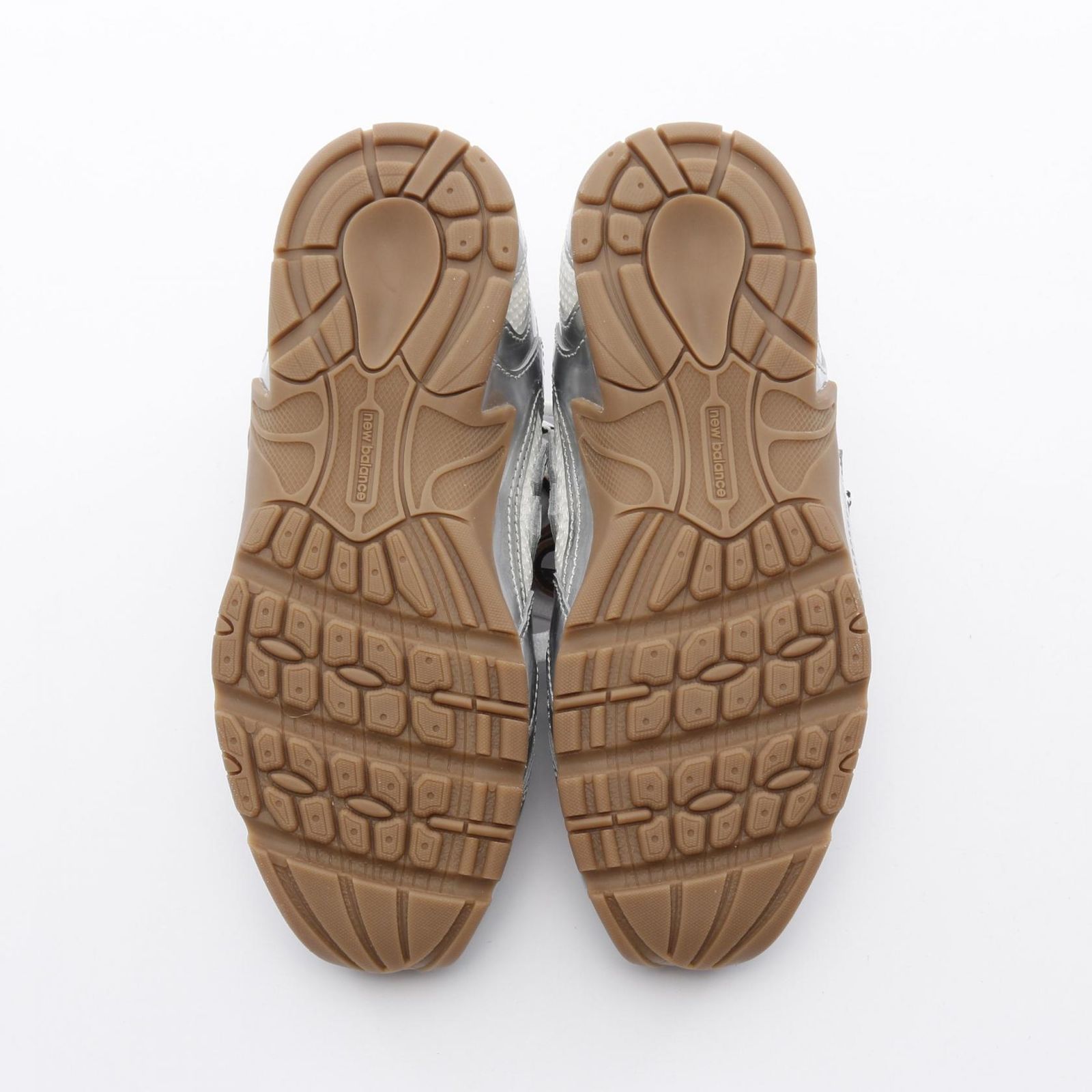 ミュウ ミュウ Miu Miu スニーカー miumiu × New Balance シルバー 