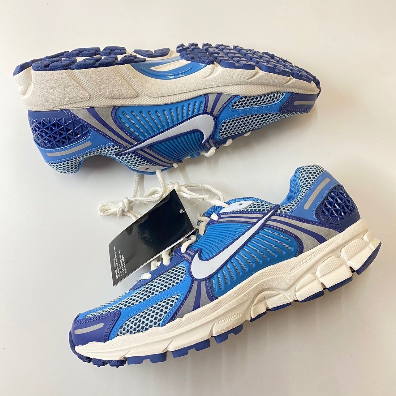 NIKE ナイキ　ズーム　ボメロ　FB9149-400 スニーカー　青　27.5 Nike Zoom Vomero 5 Mystic Navy and Worn Blue FB9149-400 US 6