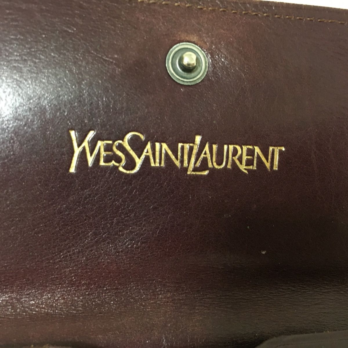 YvesSaintLaurent(イヴサンローラン) 長財布 - ボルドー 型押し加工 レザー