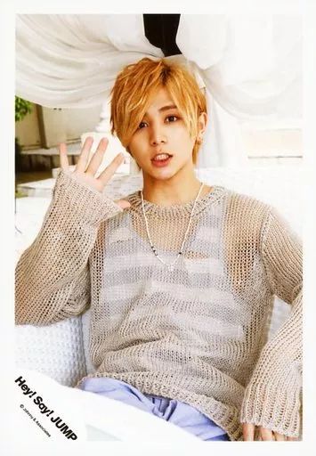 中古】生写真(ジャニーズ) Hey! Say! JUMP/山田涼介/上半身・座り