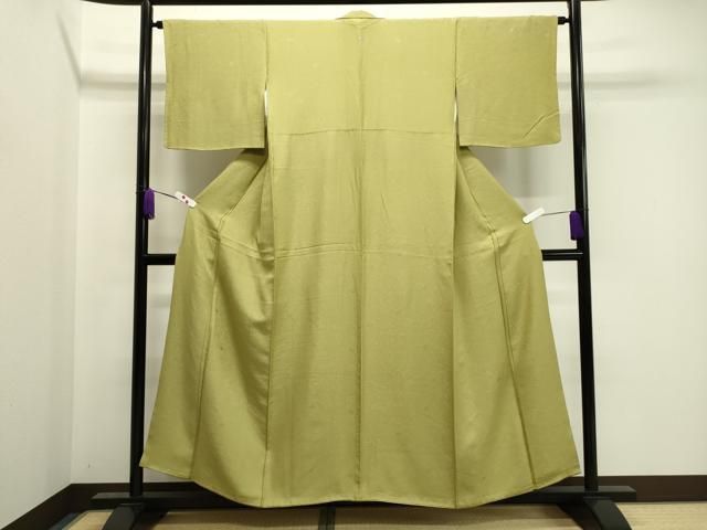 平和屋着物●上質な色無地 舞花地紋 青朽葉色 正絹 CAAZ6521dy