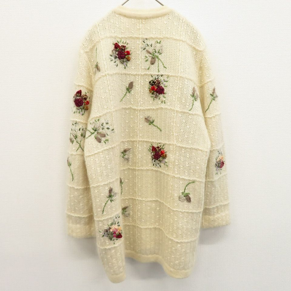 美品✨アトリエサガン◇フラワー装飾ニットアンサンブル カシミヤ カーディガン wpc アトリエサガン ATELER SAGAN カーディガン M 赤紫 ビーズ