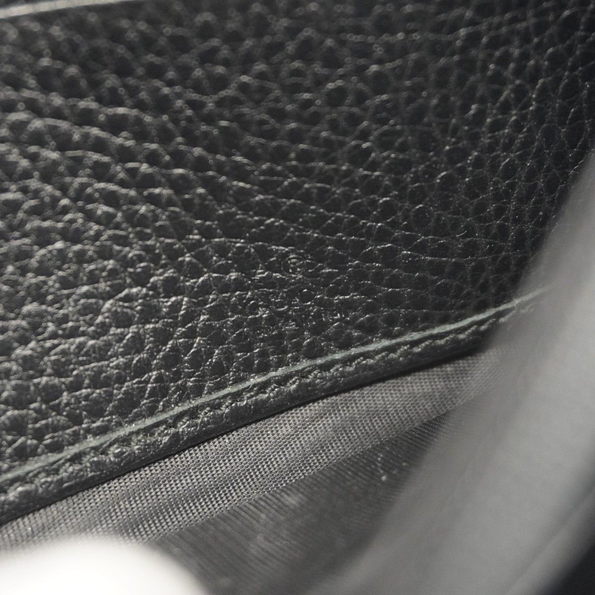 レザー ブラック