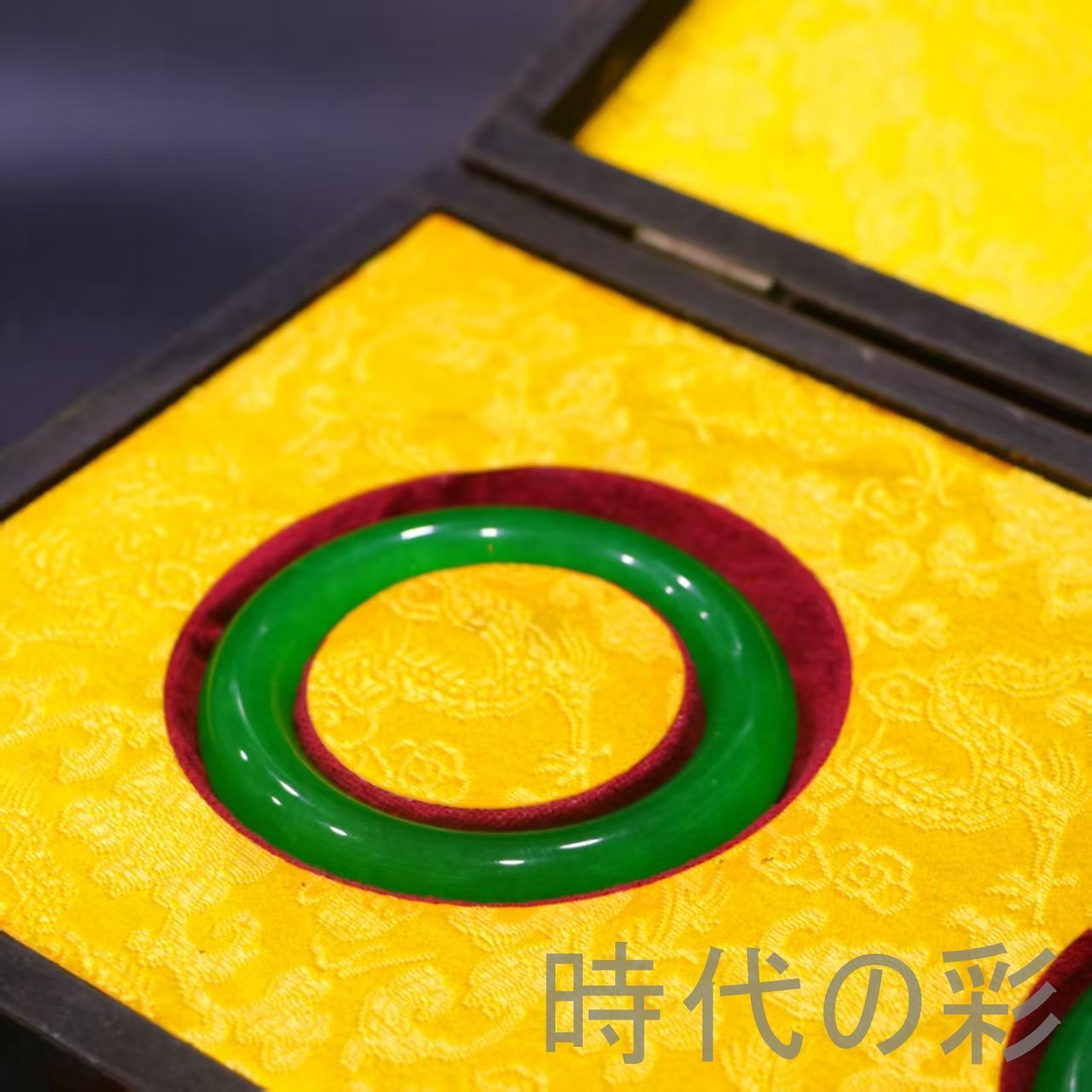 高冰翡翠 宝石彫