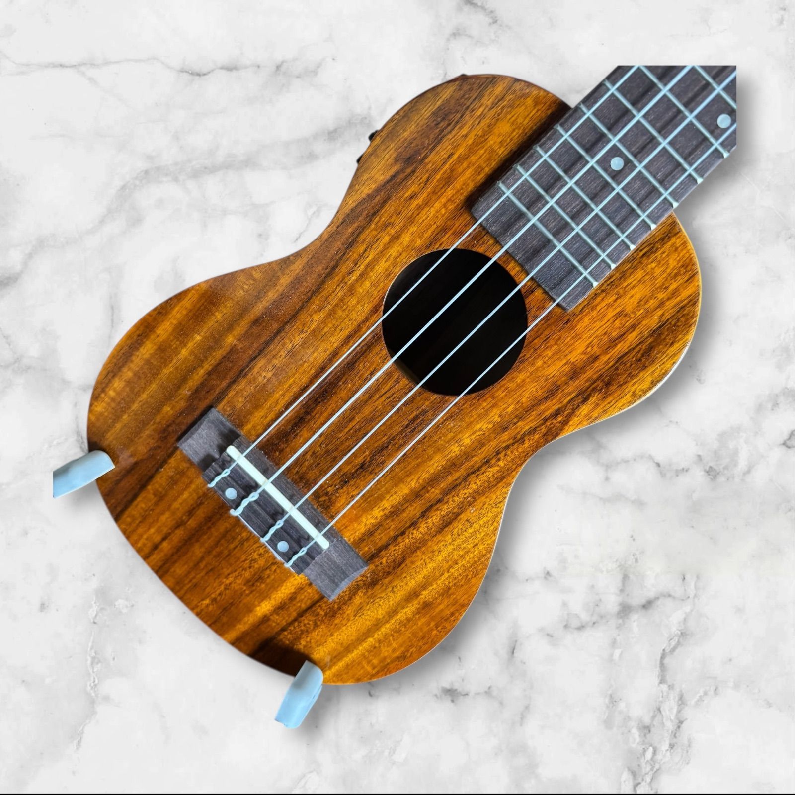 エレキウクレレ