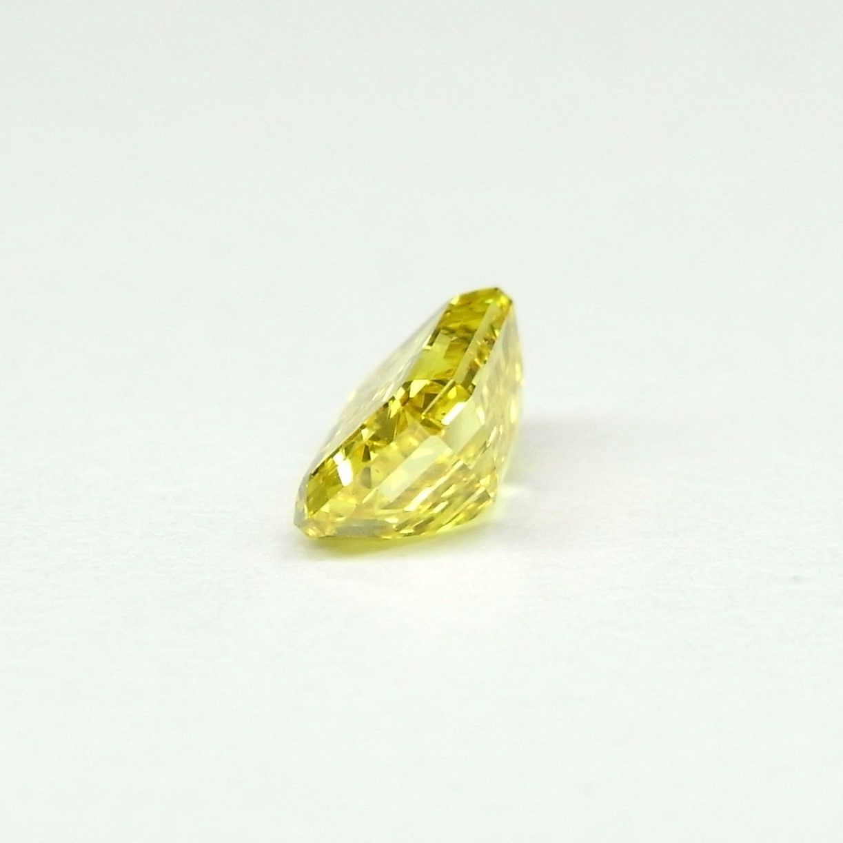 エメラルドラボグロウンダイヤモンド1.00ct E-VS1 新品：ラボグロウン イエローダイヤモンド エメラルドカット