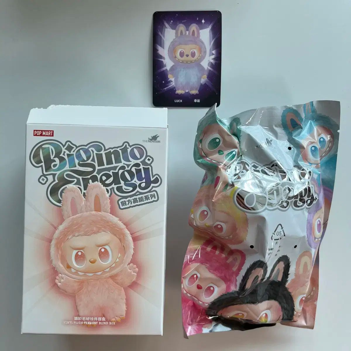 【正規品.新品未開封】POP MART LABUBU６セット POP MART LABUBU THE MONSTERS 6個セット外箱未開封 - メルカリ