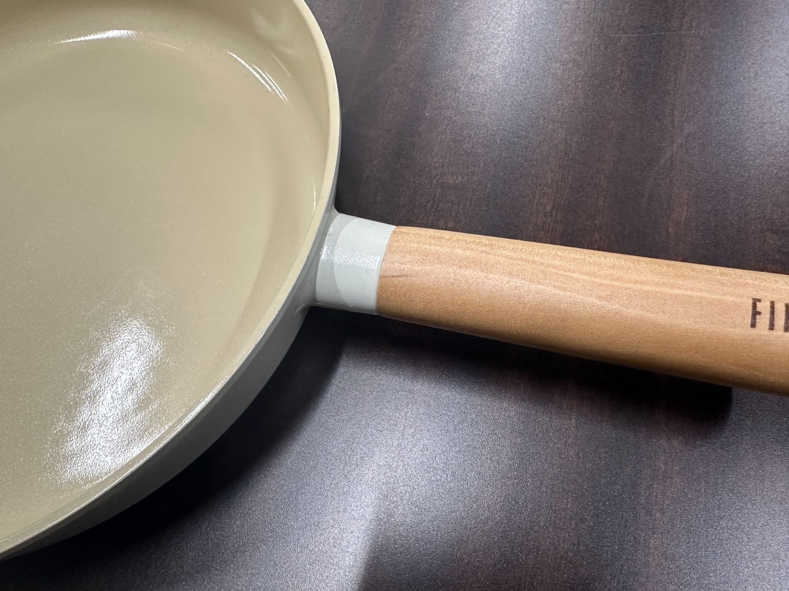 FIKAセラミックフライパン28cm