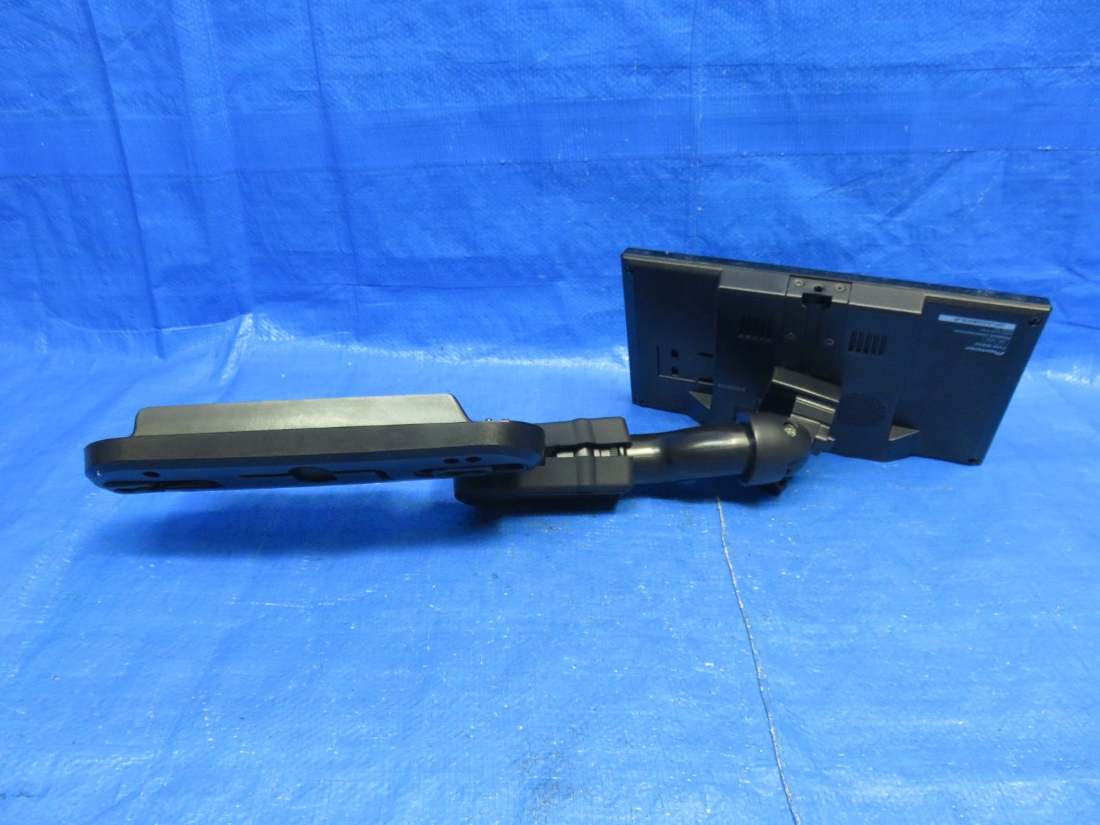 カロッツェリア 9インチ