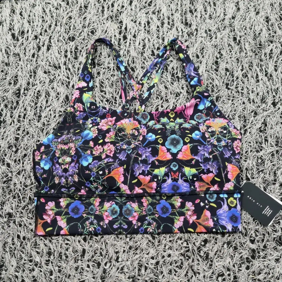  レディース M lululemon（ルルレモン） ヨガ スポーツブラ ブラトップ 新品 042402 ヨガウェア
