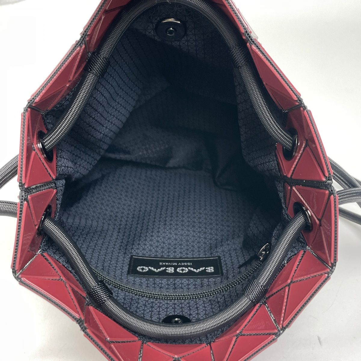 ISSEY MIYAKE 巾着型バック￼ BAO BAO isseymiyake☆WRING 巾着袋型 ショルダーバッグ (BAOBAO