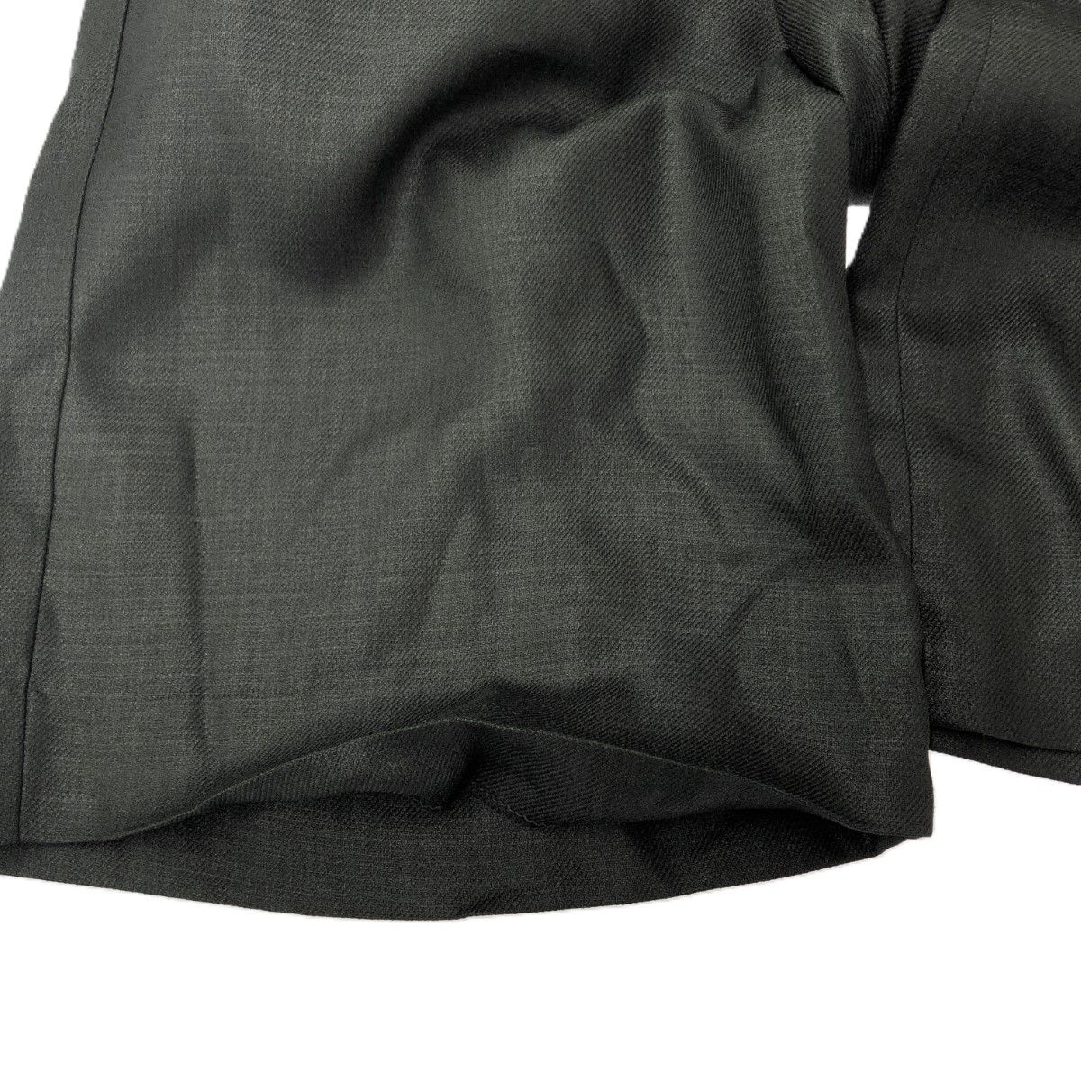 ミヤケイッセイ　　レディースパンツ ISSEY MIYAKE - me SHRINK STRIPE BLACKワイドパンツの通販 by