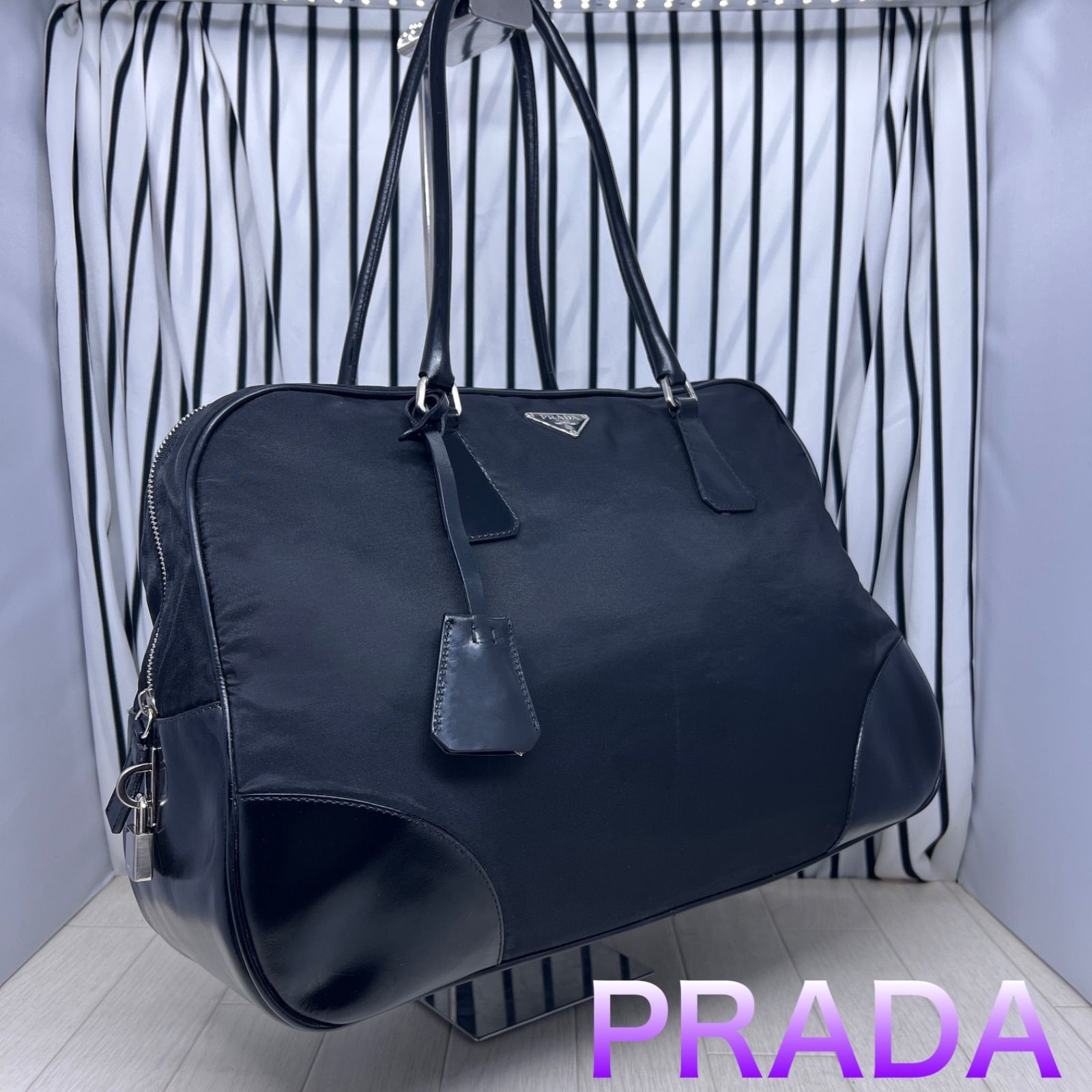 美品】PRADA×プラダ A4収納可能パドロックショルダーバッグ-