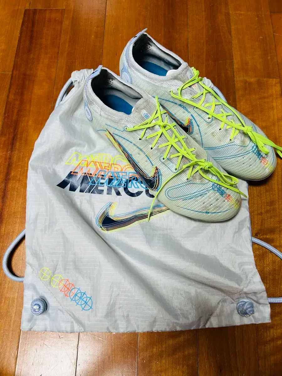 NIKE ナイキ