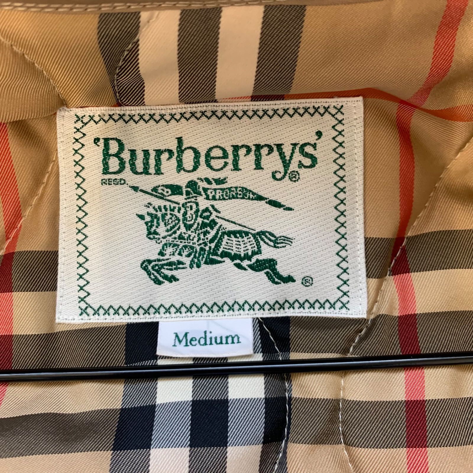 Burberry USA製 中綿キルト フード付き ブルゾン オリーブ Burberry USA製 中綿キルト フード付き ブルゾン オリーブ