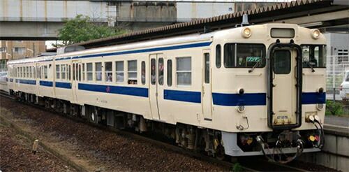 キハ47 0形ディーゼルカー（九州色・ベンチレーターなし）セット