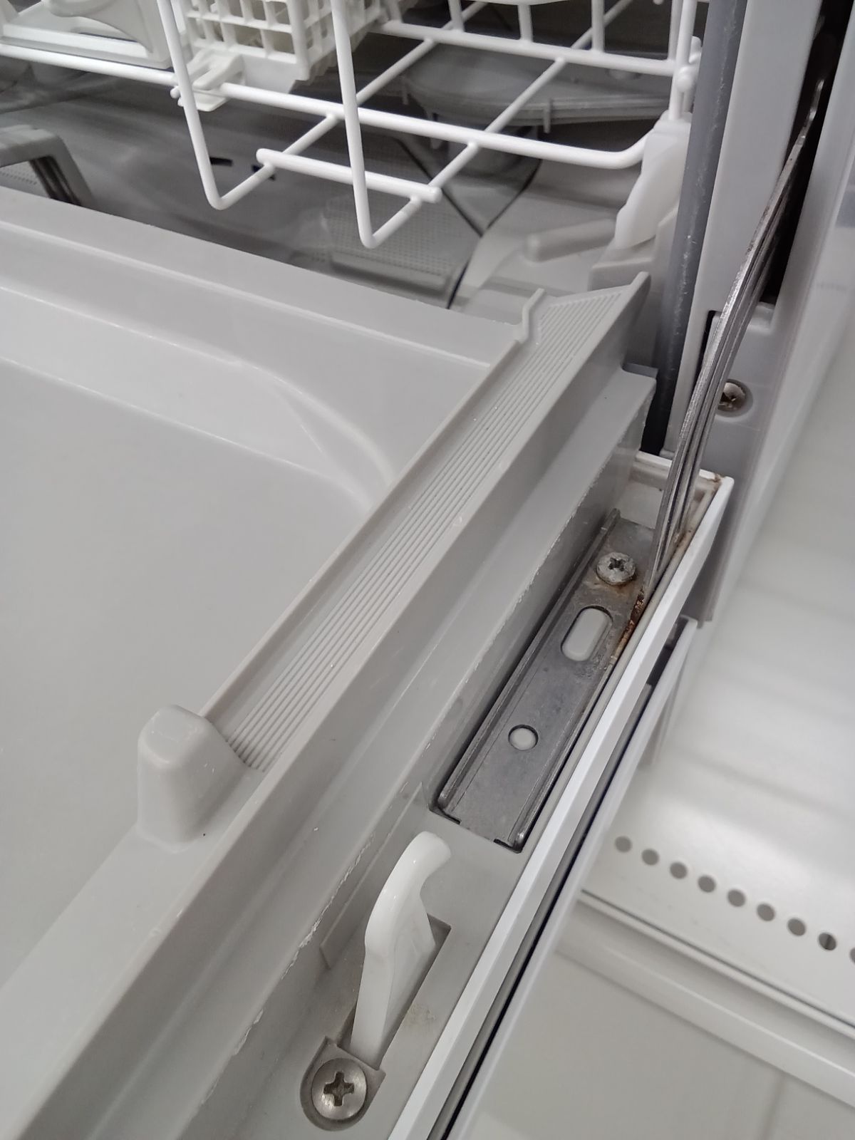 食器洗い乾燥機 2019年製