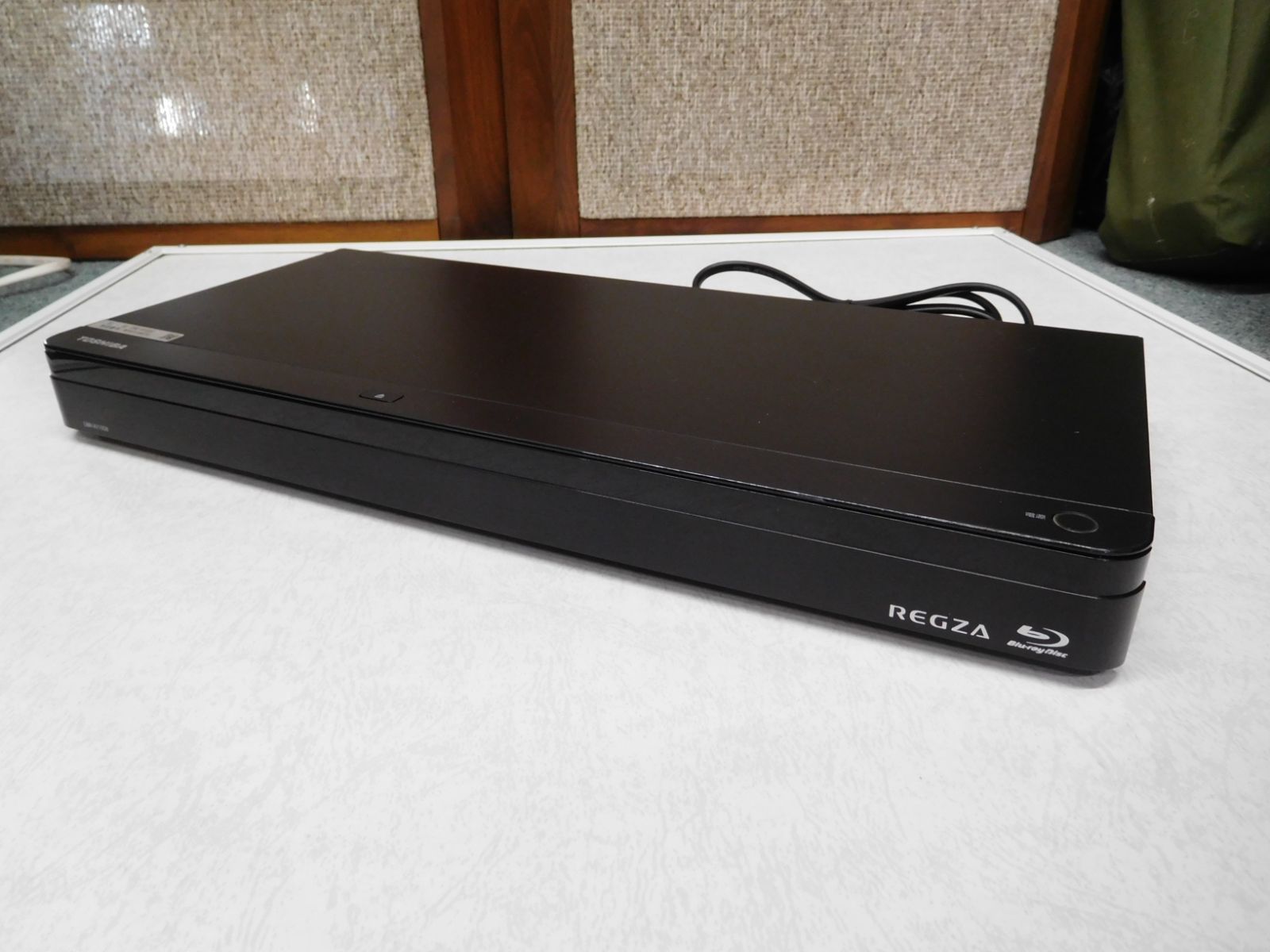 東芝ブルーレイレコーダー DBR-W1008 2019年製 完動美品 東芝 ブルーレイディスクレコーダー REGZA DBR-W1008 2019年製【M0592
