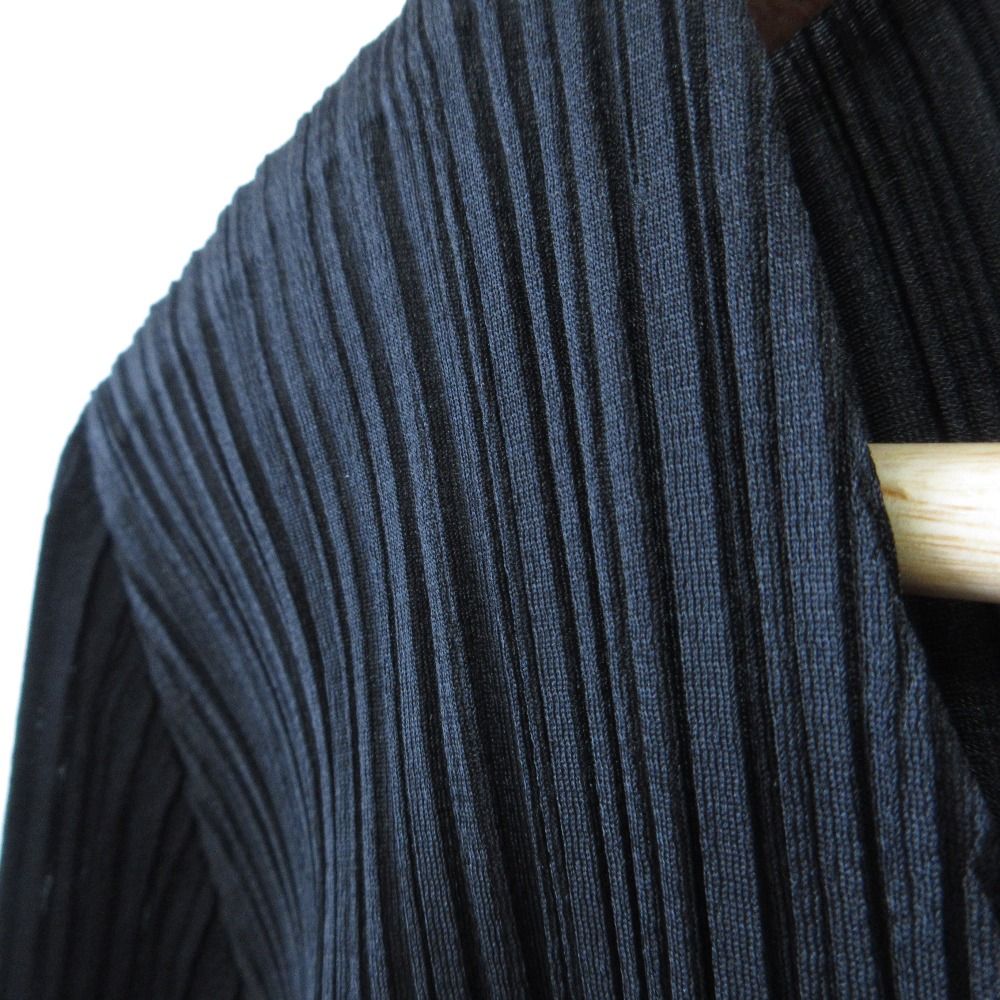 新品同様 PLEATS PLEASE プリーツプリーズ イッセイミヤケ プリーツ