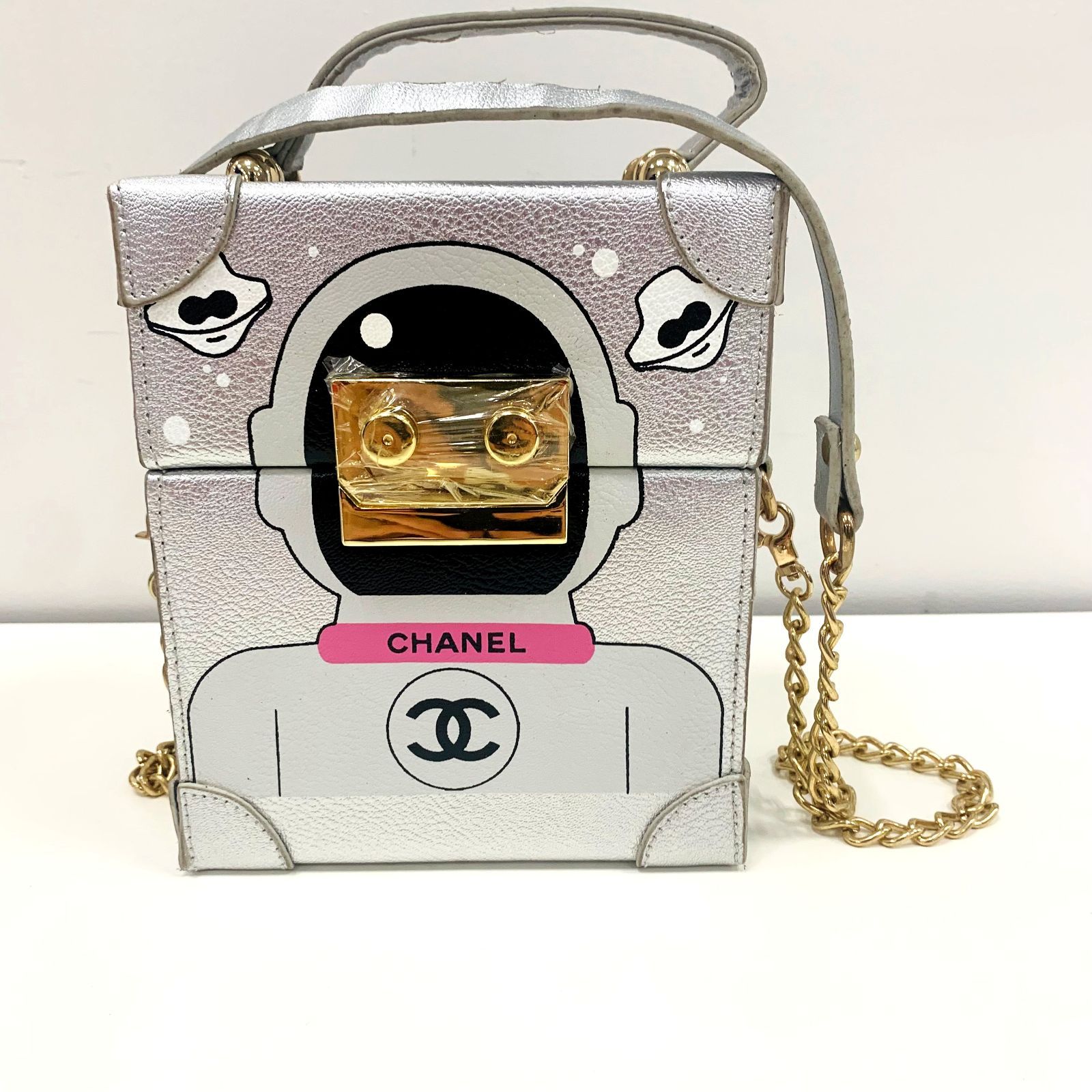 希少 CHANEL チェーンバッグ ：x0426 - メルカリ