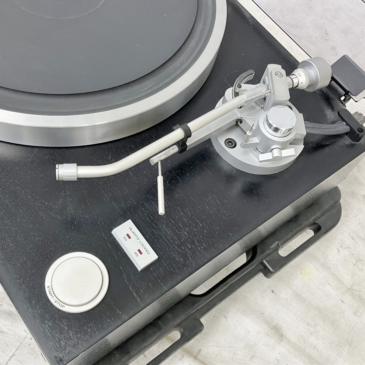 レコードプレイヤー