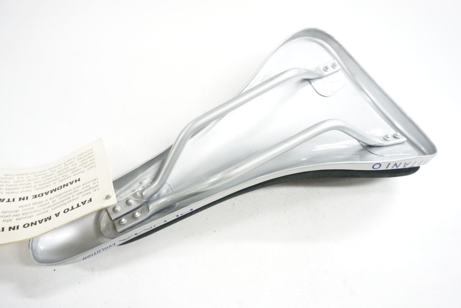 ジピエンメGIPIEMME PLUMA titanio サドル 激レア　ユーズド ジピエンメGIPIEMME PLUMA titanio サドル 激レア ユーズド