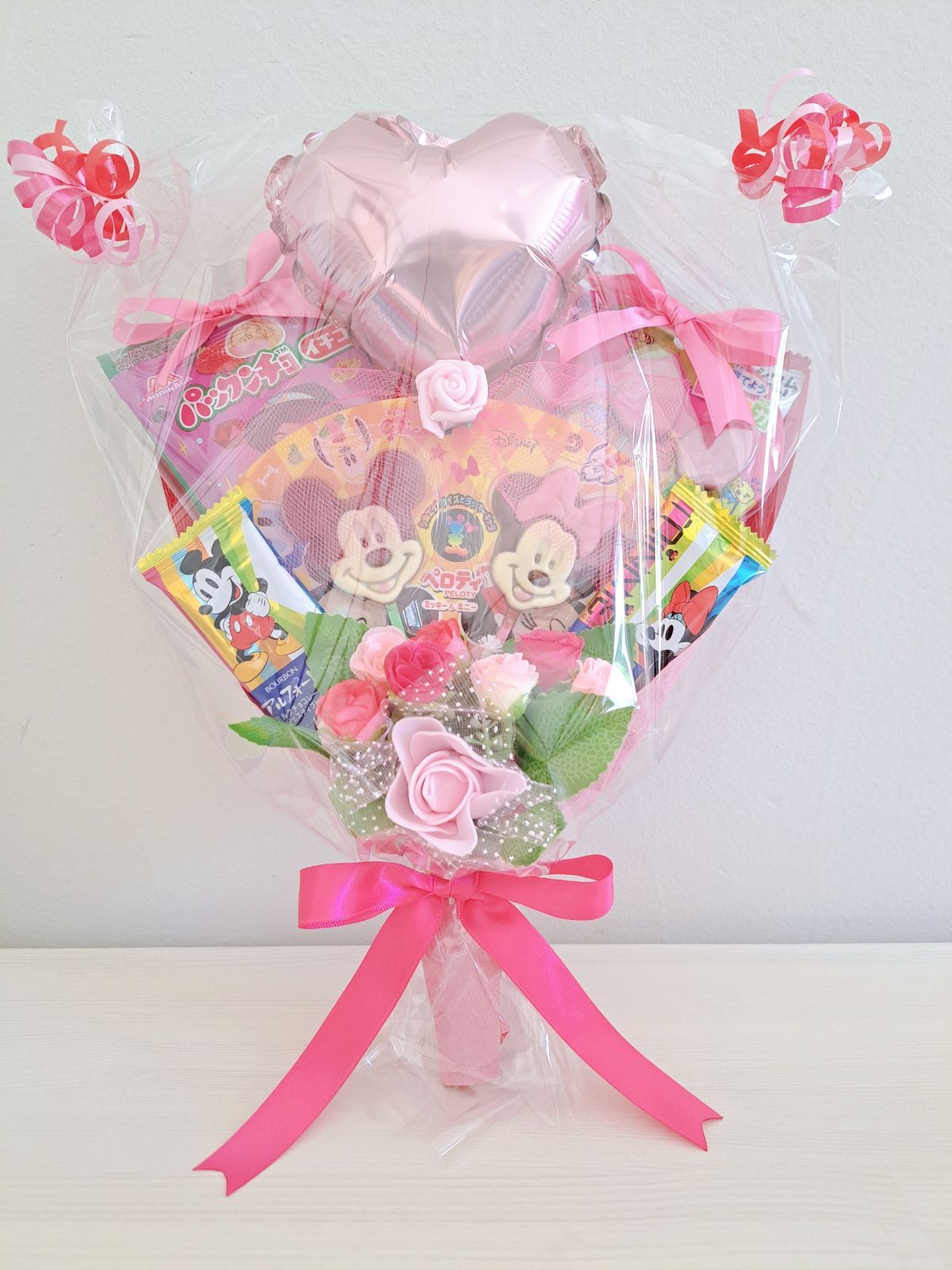 2点セット】ハートバルーン入りお菓子ブーケ - メルカリ